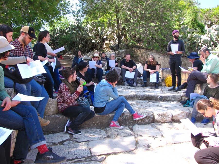 Yael Reshef lecturing at Sepphoris